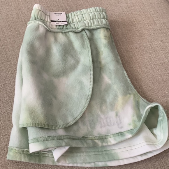 Green Tie Dye Good Vibes Graphic Sweat Shirts - Picture 11 of 11